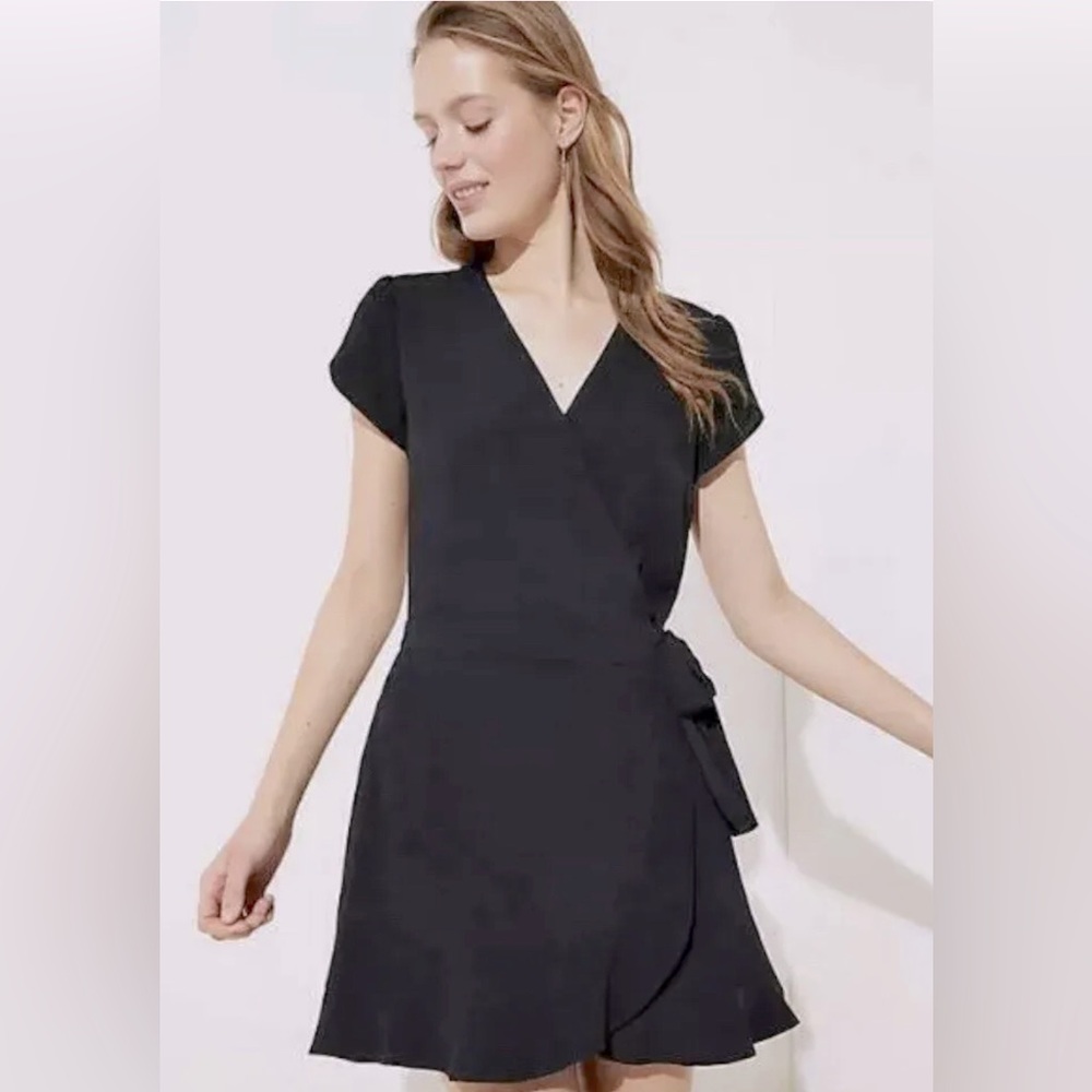 Loft Black tie front skort romper. Size 6.